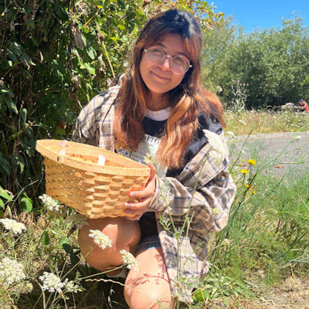 Meet your Posher, Alexia